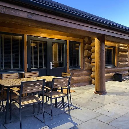 Ewes Water Log Cabins Langholm Екстер'єр фото