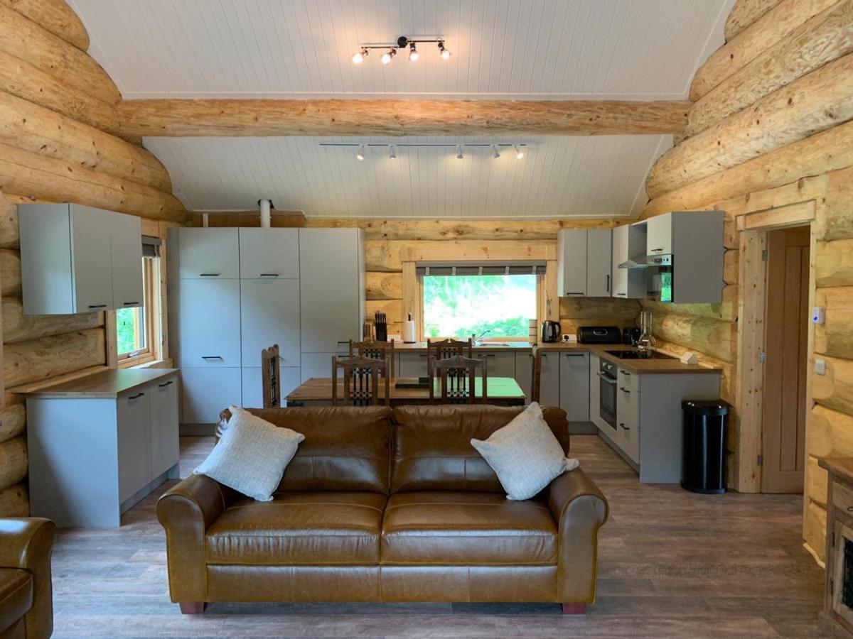 Ewes Water Log Cabins Langholm Екстер'єр фото