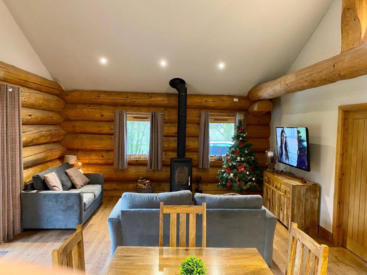 Ewes Water Log Cabins Langholm Екстер'єр фото