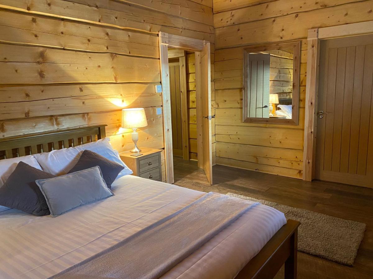 Ewes Water Log Cabins Langholm Екстер'єр фото