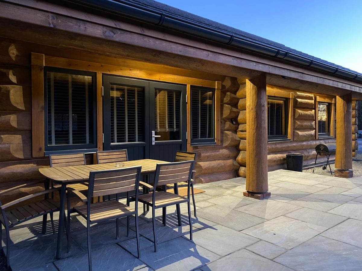 Ewes Water Log Cabins Langholm Екстер'єр фото