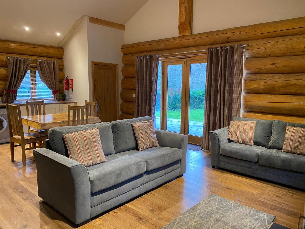 Ewes Water Log Cabins Langholm Екстер'єр фото