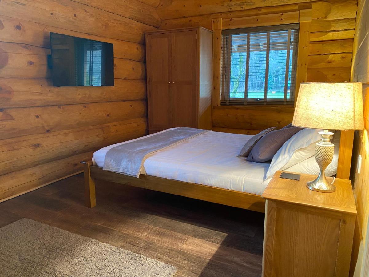 Ewes Water Log Cabins Langholm Екстер'єр фото